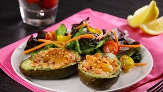 Aguacate Relleno de Huevo al Horno con Salmón  Desayuno Gourmet Saludable en 15 minutos [upl. by Elleinnad]