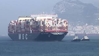 El portacontenedores más grande del mundo hace escala en el Puerto de Algeciras [upl. by Behka928]