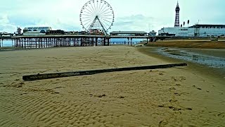 The tide goes out quickly at Blackpool [upl. by Jacquie552]