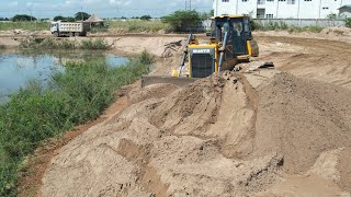 Shantui DH17c2 Bulldozer Utilized to Fill City Pits with Sand from a Large Capacity Truck [upl. by Omrellug862]