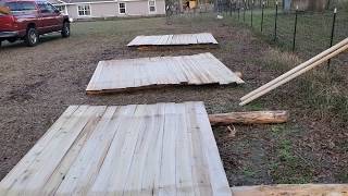 Cutting an old Tulip Poplar into boards on the sawmill [upl. by Cinelli]