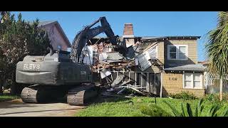 Old Neptune Beach home teardown near Florida Blvd and 1st Street [upl. by Lynna]