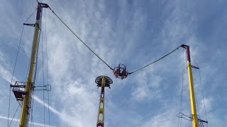 Manège la katalapult Fête foraine de Saint Malo 2024 [upl. by Nadnarb]