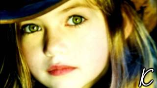 Mackenzie Foy Beautiful Eyes [upl. by Barton661]