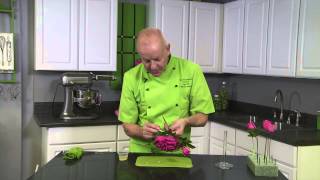 How to Repair a Breakage in Your Sugar Flowers with Nicholas Lodge from Craftsycom [upl. by Cuthbertson]