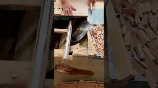 Inclined cutting process of wooden boards [upl. by Binni]