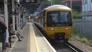 GWR Class 165113 Departure Guildford for Gatwick Airport [upl. by Norreht]