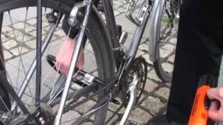 How to Lock Your Bike [upl. by Mazman447]