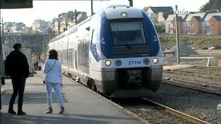 Finistère  Quel avenir pour la ligne Morlaix  Roscoff [upl. by Aurea827]