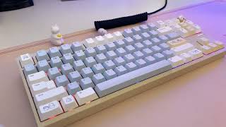 QK80  Banana Split Switches lubed  Sound test [upl. by Nimaynib]