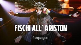 Sanremo 2020 fischi allAriston per Achille Lauro ma al pubblico social piace molto [upl. by Adnamar257]