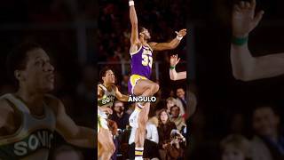 ¿Es el Skyhook de Kareem AbdulJabbar el mejor Movimiento de la NBA [upl. by Essirahc685]