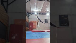 Dare to Spin  Last year class shorts aerialarts aerialsilks aerialclass suspended [upl. by Ezeerb472]