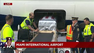 Sgt La David Johnsons casket arrives in Delta Airlines flight [upl. by Napoleon]