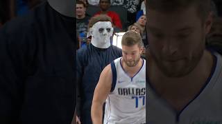 This Mavs Halloween game is hilarious 😂 [upl. by Cath]