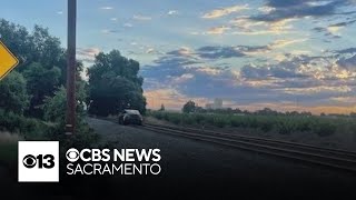 Tesla autopilot leads car onto Woodland train tracks [upl. by Klaus279]