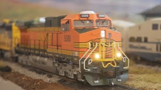 Athearn Genesis BNSF Dash 9 C449W w Tsunami2 sound [upl. by Torrey]