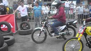 carrera de motos suzuki ax 100 2t en la Troncal Ecuador [upl. by Schwitzer]