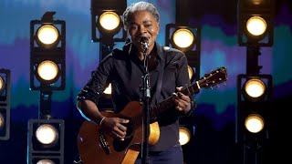 Tracy Chapman’s Fast Car Performance at 2024 Grammys Made Us Cry — and Search for Her Shirt [upl. by Bernat]