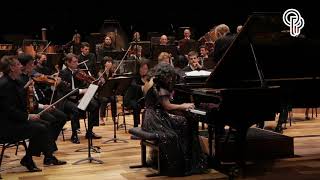 Khatia Buniatishvili  Marin Alsop  Beethoven  Concerto pour piano n° 1 [upl. by Laamak]