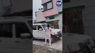 Madhya Pradesh Woman Breaks A Guys Front Car Glass After He Erased Her Rangoli  Oneindia News [upl. by Weinhardt]