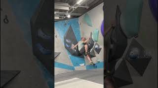 boulderweltmünchenost boulder shortvideo boulderbar climbing sports boulderinggym reels [upl. by Adalbert290]