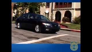 2006 Hyundai Azera Review  Kelley Blue Book [upl. by Gillman]