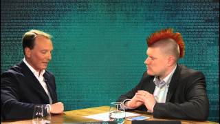 Marc Elsberg und Sascha Lobo im Online LiveTalk Mitschnitt vom 23 April 2015 [upl. by Darken]