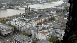 Blick vom Kölner Dom auf Rhein Innenstadt und RömischGermanisches Museum in Köln in HD [upl. by Eehsar]