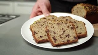 Bananenbrood maken – recept – Allerhande [upl. by Kcirdahc]