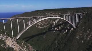 Video over Bloukrans Bridge Bungee Jump in Zuid Afrika [upl. by Ahsienel269]