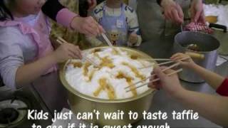 How to make Maple Taffy with chopsticks [upl. by Anwahsal994]