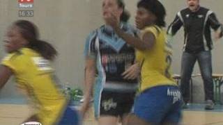 Chambray gagne contre Octeville Handball D2 F [upl. by Zelle]