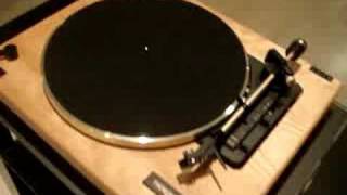 Thorens TD240 giradiscos  turntable [upl. by Essa]