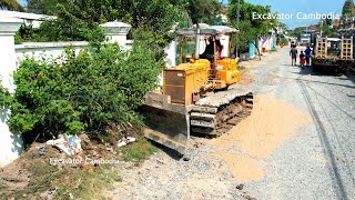 WOW Great technique For Road Repairs By Komatsu D31P Pushing Spreading Rock [upl. by Orelia]