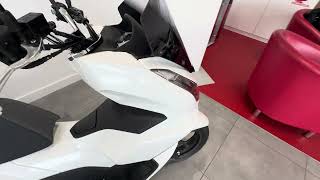 Honda White PCX Available at Grafton Motorcycles Milton Keynes [upl. by Perloff9]