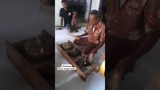 Totobuang tarian denge denge di negeri Waeputih Tanjung sial [upl. by Rothberg330]