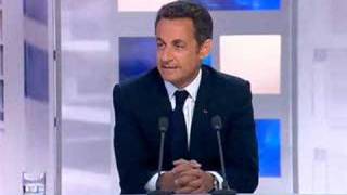 Les images de Sarkozy en quotoffquot avant son interview sur F 3 [upl. by Akemed828]