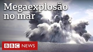 Marinha dos EUA provoca megaexplosão no mar para testar portaaviões [upl. by Gawlas847]