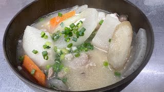 TONJIRU SOUP 🍲🇯🇵Easy miso soup make at home 🏠 [upl. by Ehctav]