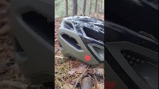 Nuevo casco FOX CrossFrame revistabike mtb mountainbike foxracing connectingbikepeople [upl. by Mathilda146]