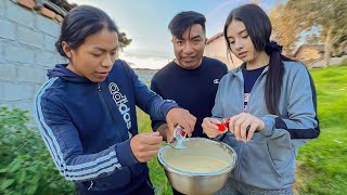 PREPARAMOS PASTEL SIN HORNO  FERNANDO OTAVALO VLOGS [upl. by Tertias]