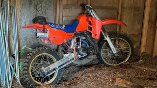 Picked Up A Decaying Barn Find 1986 Honda CR500 With No Spark For 1800 Revived In 30 Minutes [upl. by Modern]