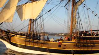 Broadsides from a Pirate Ship quotThe Interceptorquot aka Lady Washington [upl. by Renruojos]