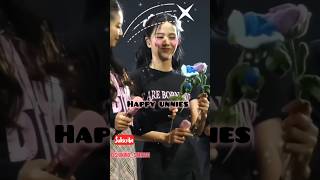 Jisoos reaction was so cuteshe looked like a child😂jenniejisooblackpinlkpopkpopidollike [upl. by Dib]