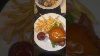 91424 Fog Harbor Fish House in SF Pier 39 food foodshorts mukbang hamburger cheeseburger [upl. by Annairt]