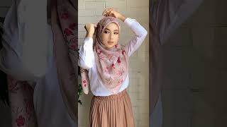 Tutorial Cara Memakai Jilbab Segi Empat Agar Rapi Sopan dan Stylish hijabstyle [upl. by Ellainad30]