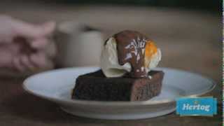 Hertog IJsrecepten  Chocoladecake met vanille ijs en sinaasappel [upl. by Handler]