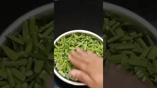 ठेच्यातील गवार ची सुकी भाजीgavarichi bhajigavarichi hirvi mirchishortviralrecipefood [upl. by Kavanagh]