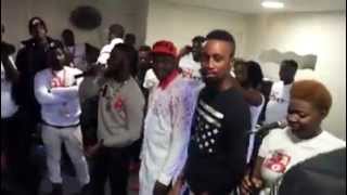 DJ ARAFAT PRESENTE SON VIOLENT BATTEUR  POUR SON CONCERT [upl. by Afrikah]